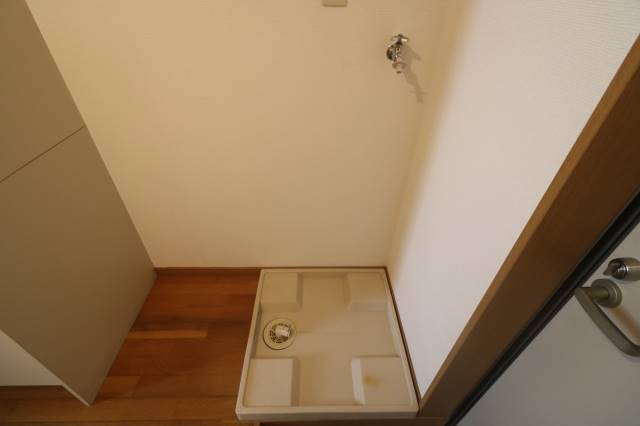 室内洗濯機置場です。