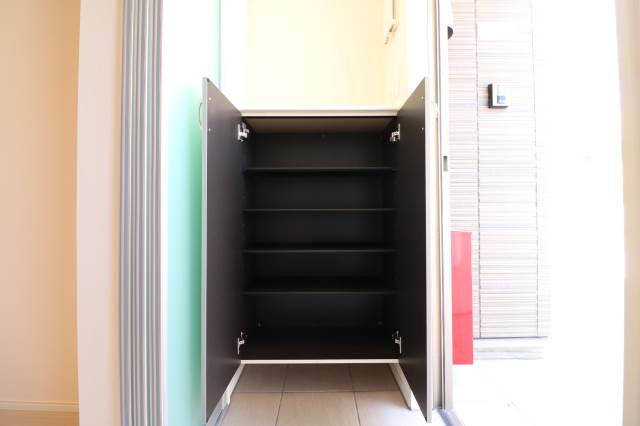 玄関収納もばっちりです
