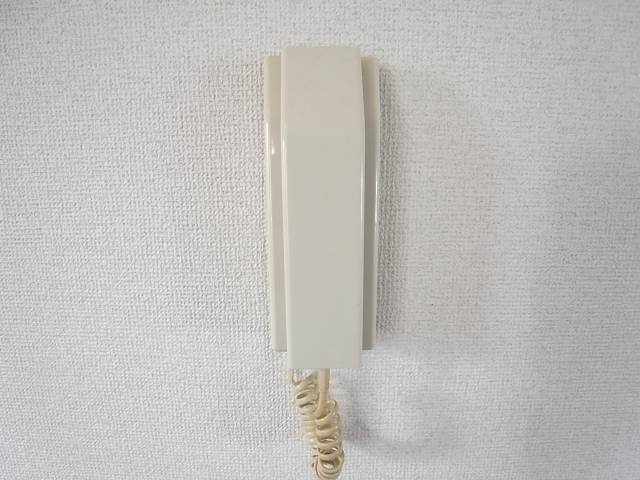 インターホンで来客チェック