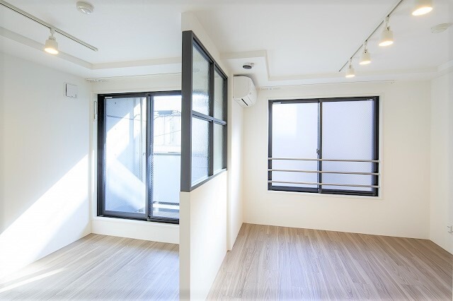 こちら寝室にいかがでしょうか。