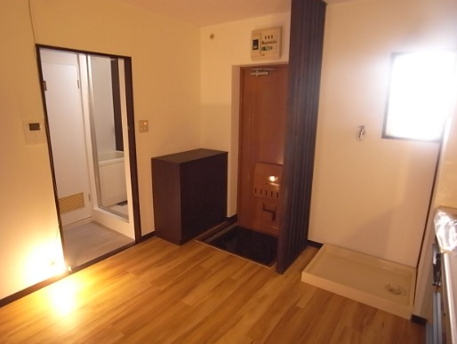 玄関はこのようになっています。