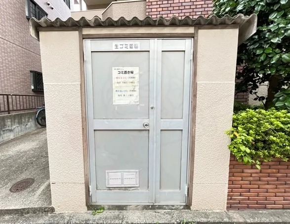 共有ゴミ捨て場です。