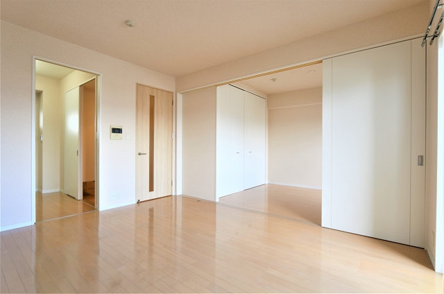 広くて開放感のあるリビングです