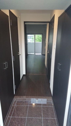 充実した玄関収納でお荷物の多い方も安心