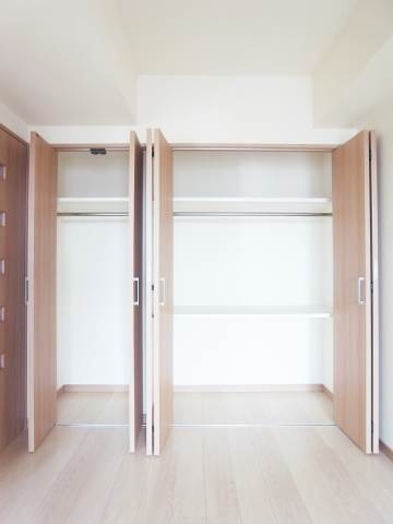 お洋服がたくさん入ります。