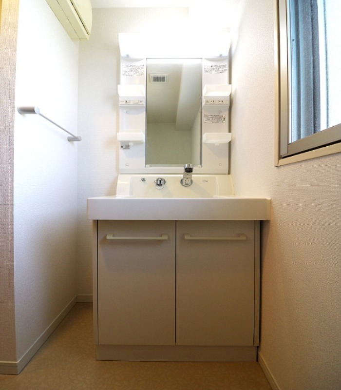 嬉しい独立洗面台です。