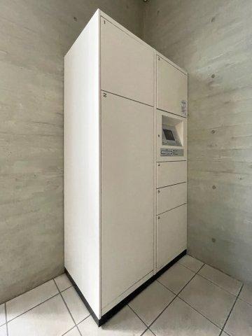 不在時でも荷物が受け取れる宅配ボックス付き