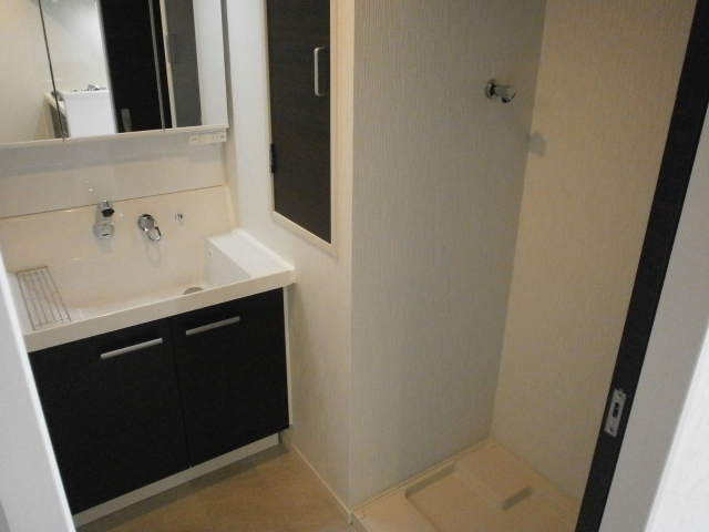 大きな鏡の3面鏡ですね