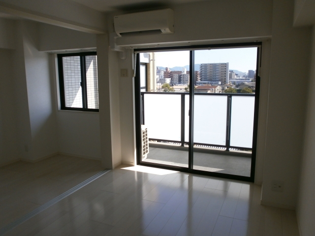 日差しが差し込んで明るいですね