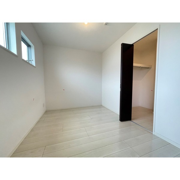 寝室にピッタリの洋室