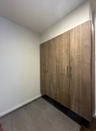 玄関収納もたっぷりです。