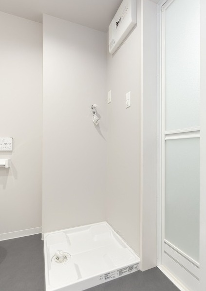 洗濯機は室内に置くことができます。