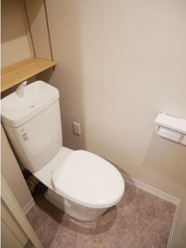 清潔感のあるトイレですね