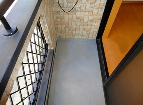 天気のいい日はこちらで洗濯物を干せます