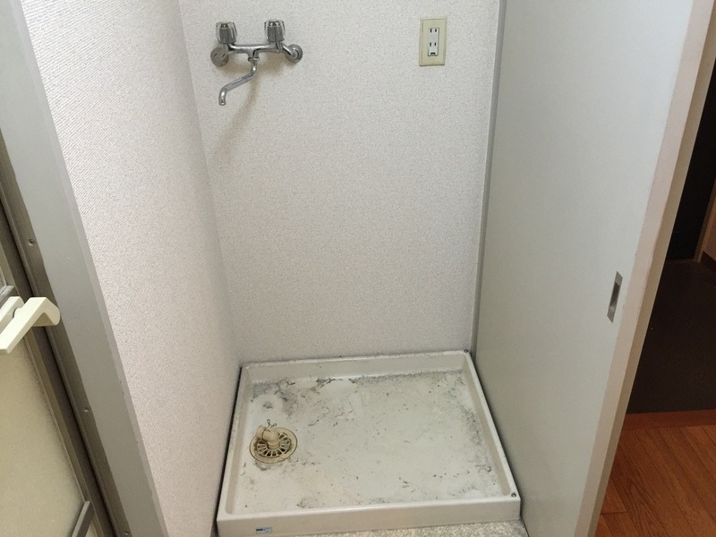 室内洗濯機置場完備。