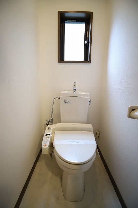 ウオシュレット付きです
