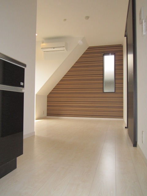 リビングの別角度になります。