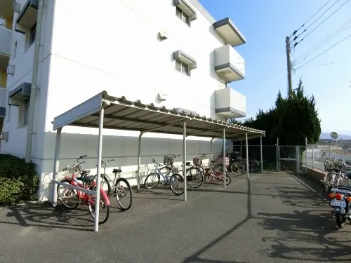 共有部の駐輪場です。