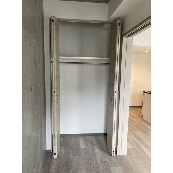 お洋服が多い方でも楽々収納できます