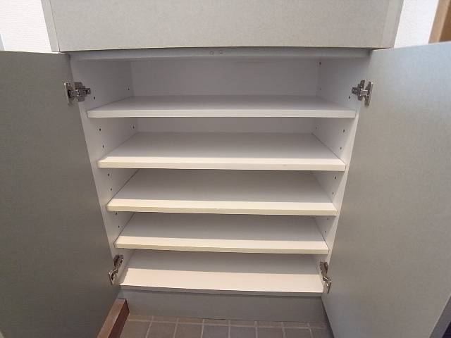 シューズボックス