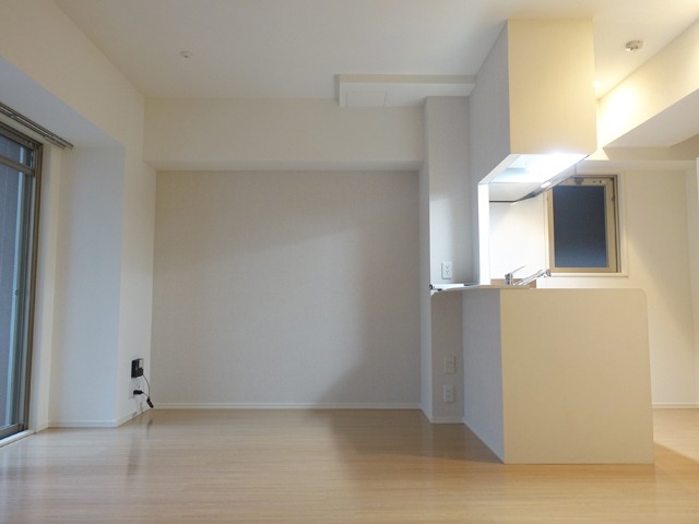 家具の配置がしやすいお部屋です