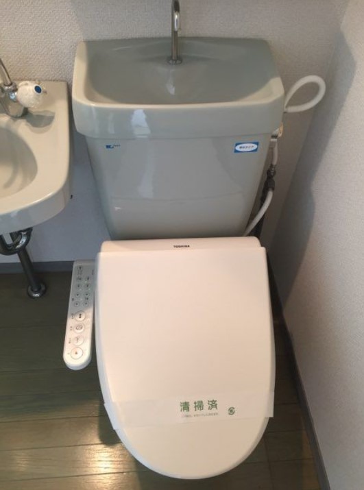 ウォシュレット付きです