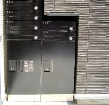 宅配ボックスもございます。