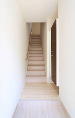 玄関はこのようになっています。