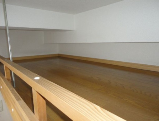 こちら寝室にいかがでしょうか。