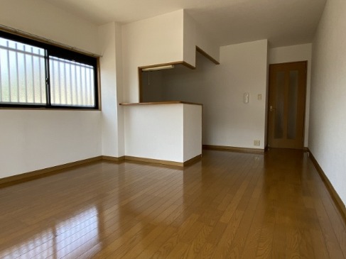 ゆったり過ごせそうなリビングですね