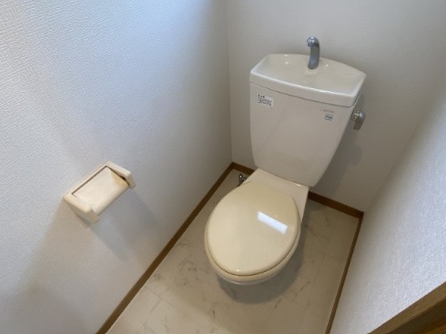 清潔感のあるトイレですね