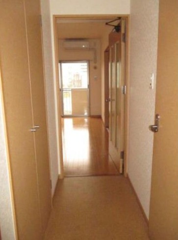 玄関も広いですね