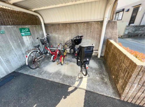 敷地内駐輪場完備