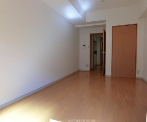 家具の配置がしやすいお部屋ですね