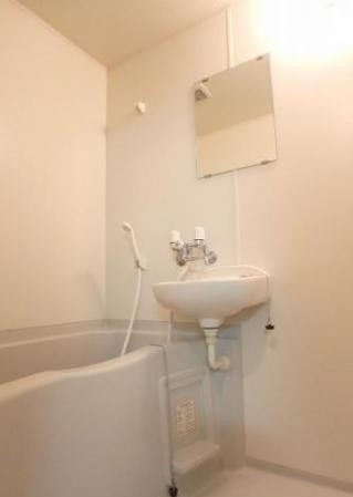 一日の疲れをこちらで洗い流してください