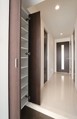 沢山の靴が収納出来るシューズボックスです