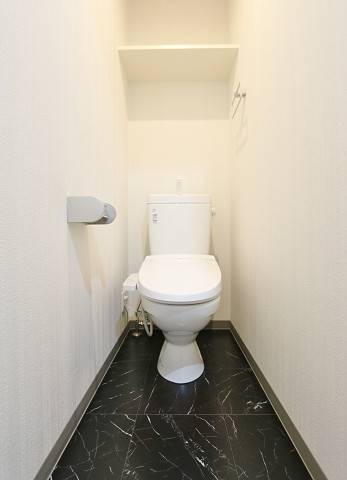 ウォシュレット完備。