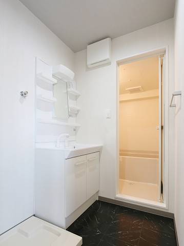 シンプルデザインでかっこいいです。