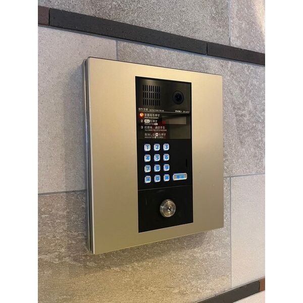 女性の方も安心のオートロック付き