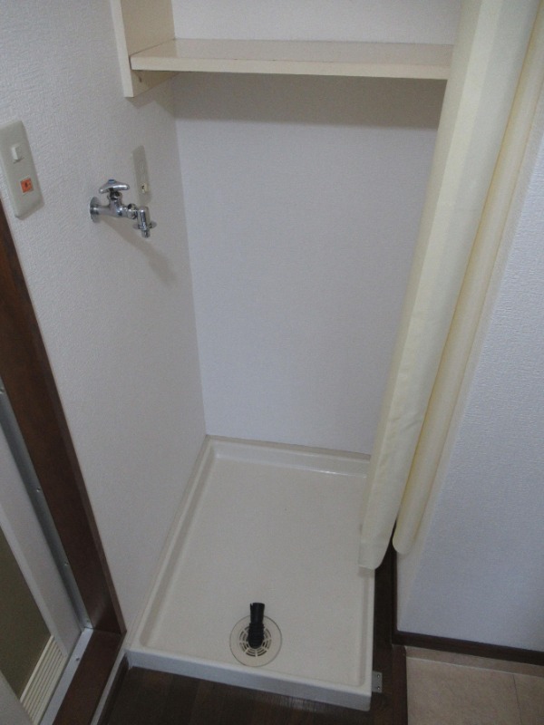 室内洗濯機置き場完備。