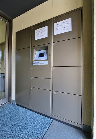 不在時も安心の宅配ボックスです