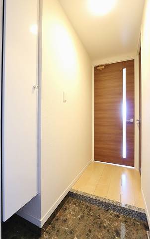 玄関はこのようになっています。