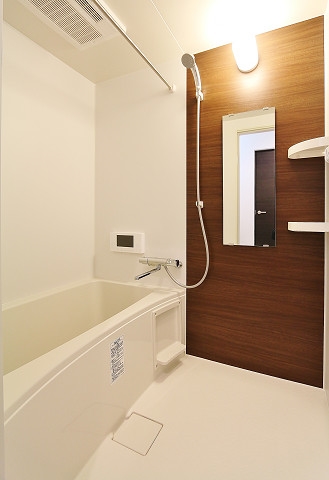 日々の疲れを癒せるバスルームです