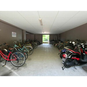 駐輪場も綺麗に保たれています。