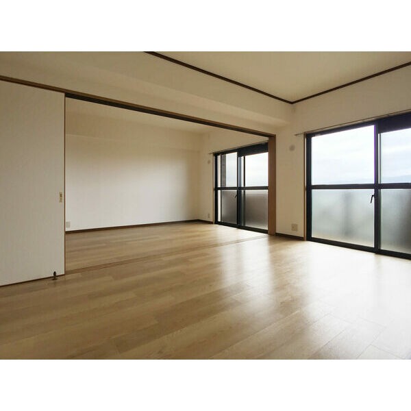 家具の配置に困らない間取りですね