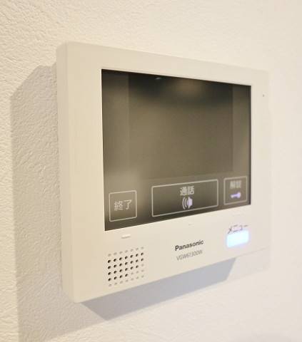 モニターホンで安心です。