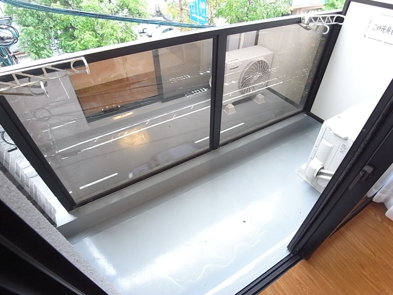 洗濯物はこちらへどうぞ。