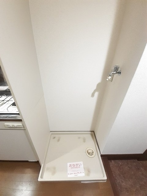 洗濯機はもちろん室内です。