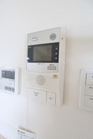 来客者はこちらのモニターで確認できます