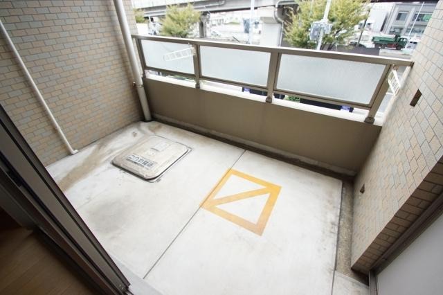 天気のいい日はこちらで洗濯物を干せます